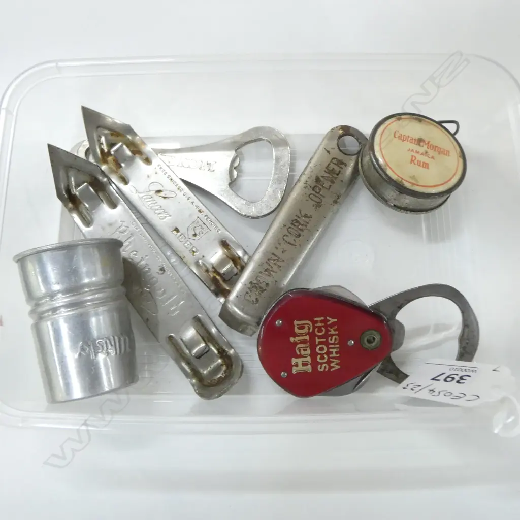 7 VINTAGE BREWERY & WHISKY BOTTLE OPENERS, MEASURE, MEASURING TAPE Image 1++