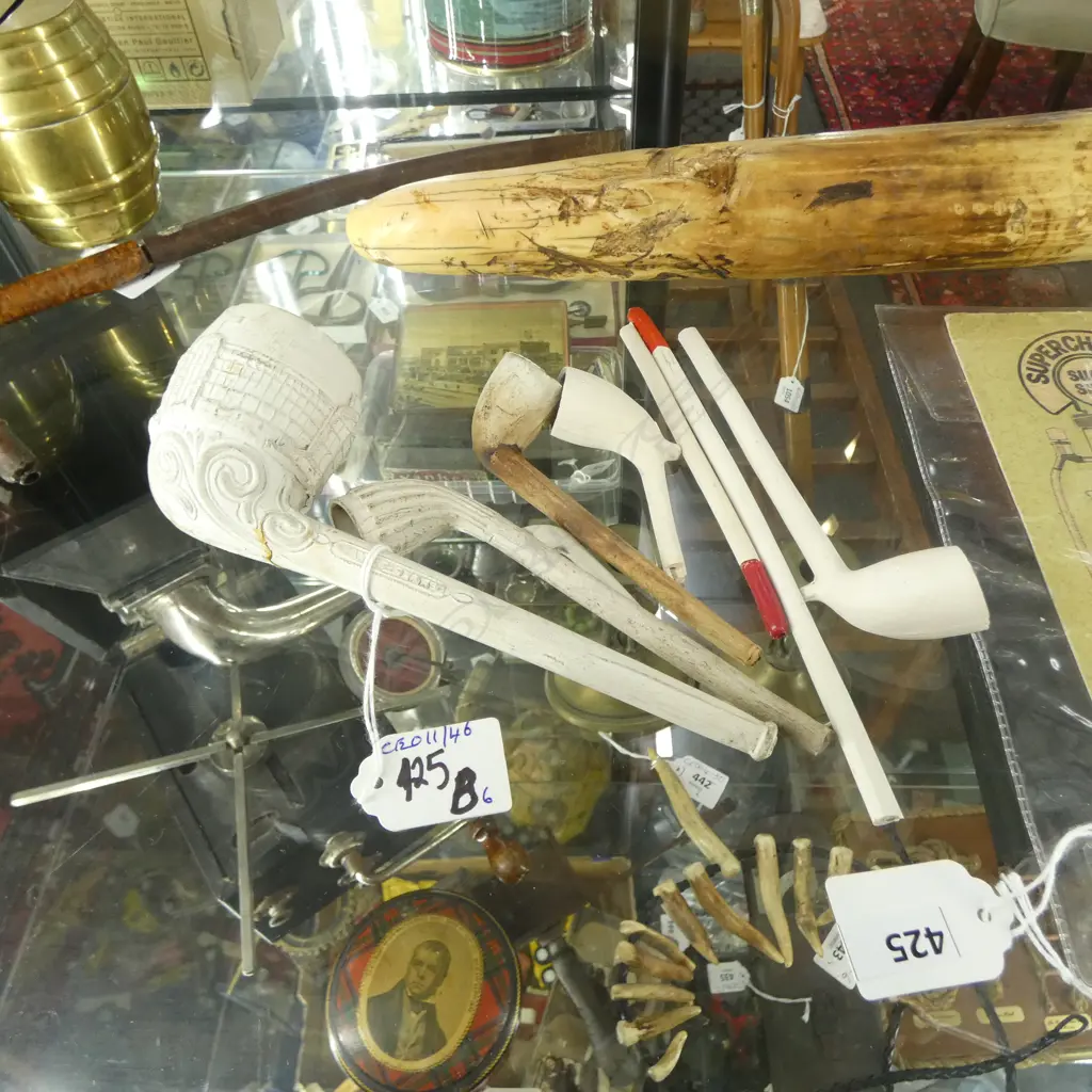 COLLECTION 6 VINTAGE CLAY PIPES SOME AF Image 1++