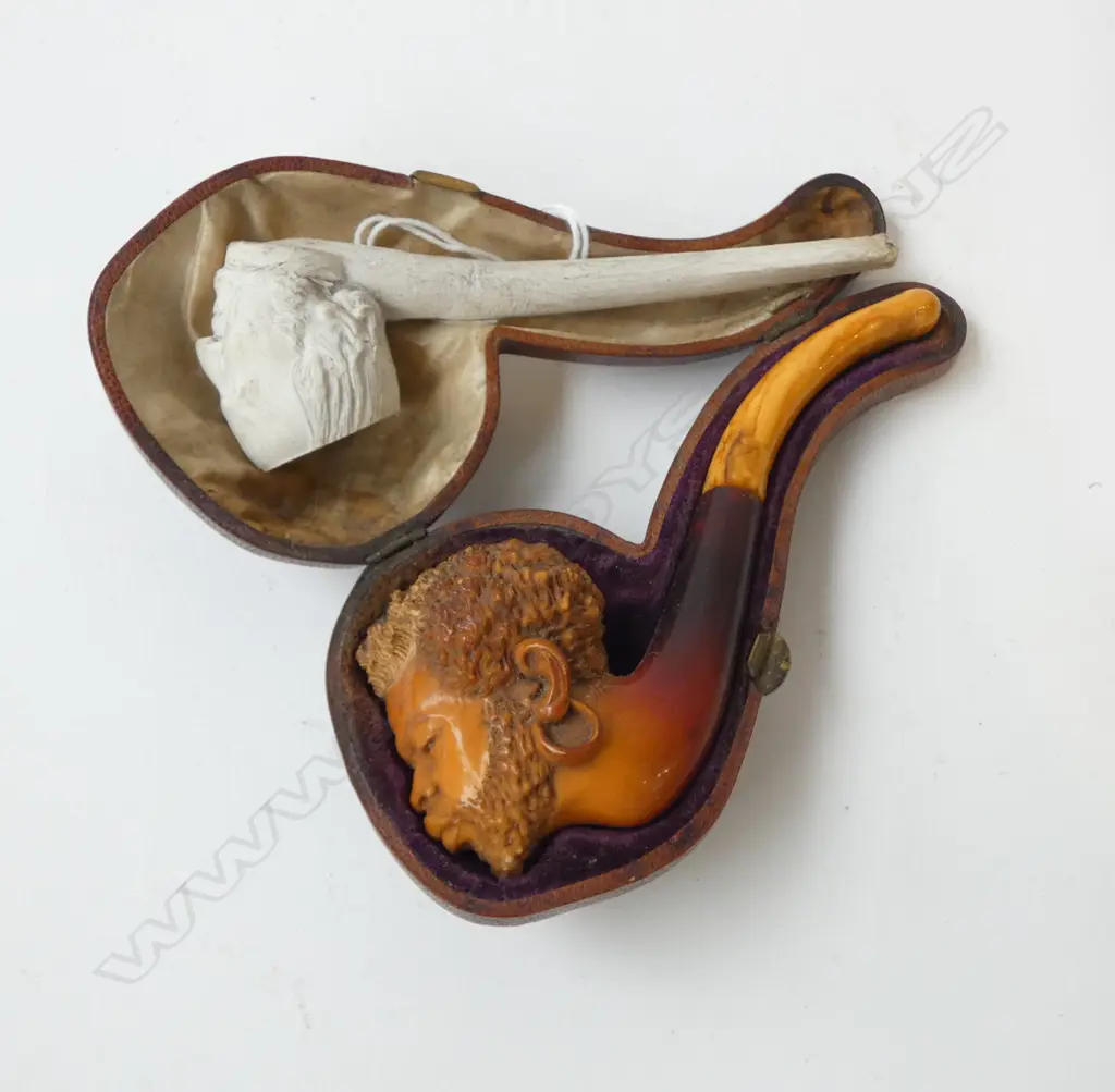 TWIN CHARACTER MEERSCHUNM PIPES ONE AS BLACK SAILOR? L.120mm OTHER AS A POLITICIAN L.110mm Image 1++