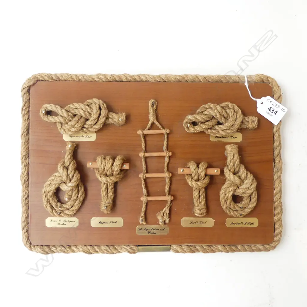 SAILOR KNOTS DISPLAY BOARD Image 1++