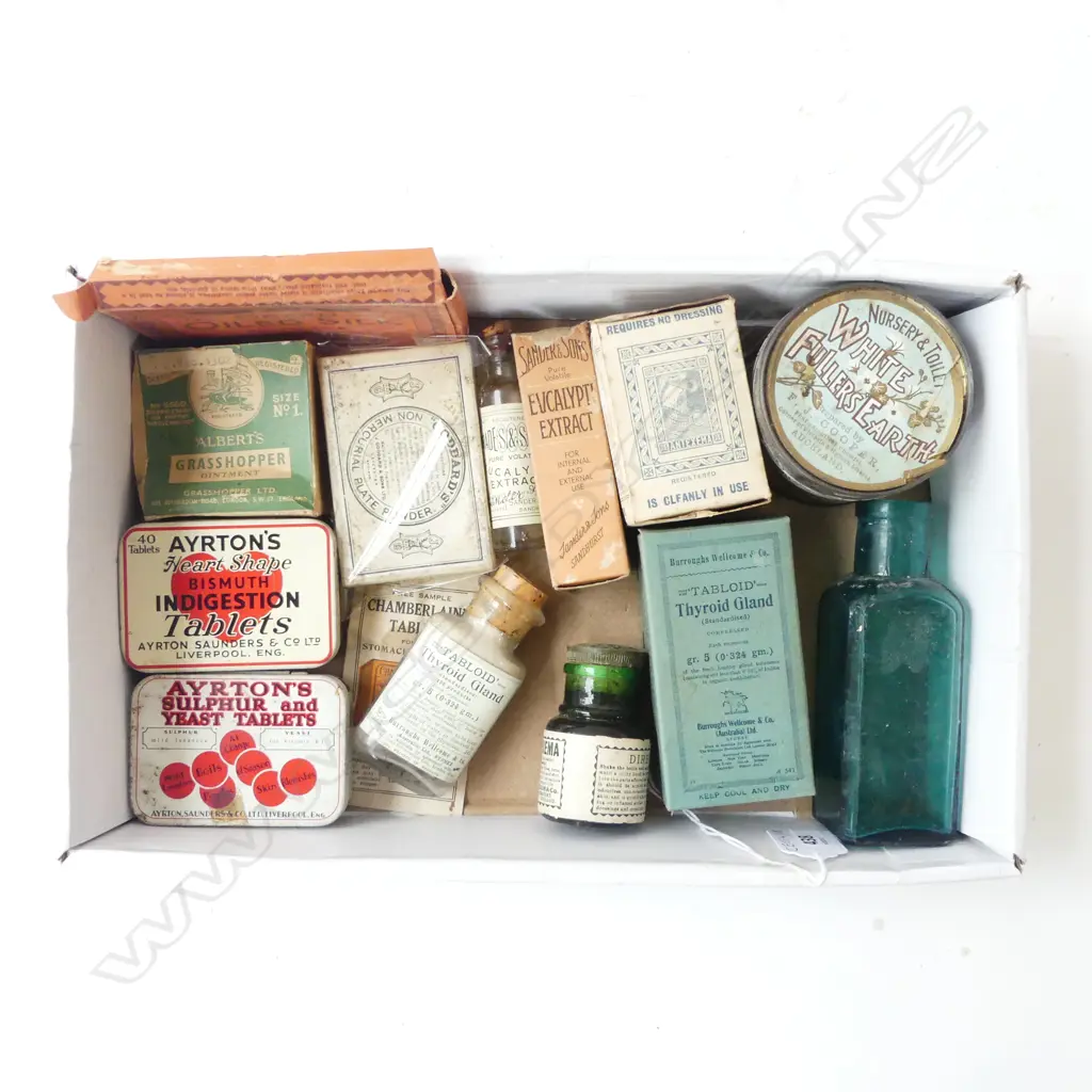 ANTIQUE & VINTAGE PHARMACEUTICAL BOTTLES, TINS, ETC  Image 1++