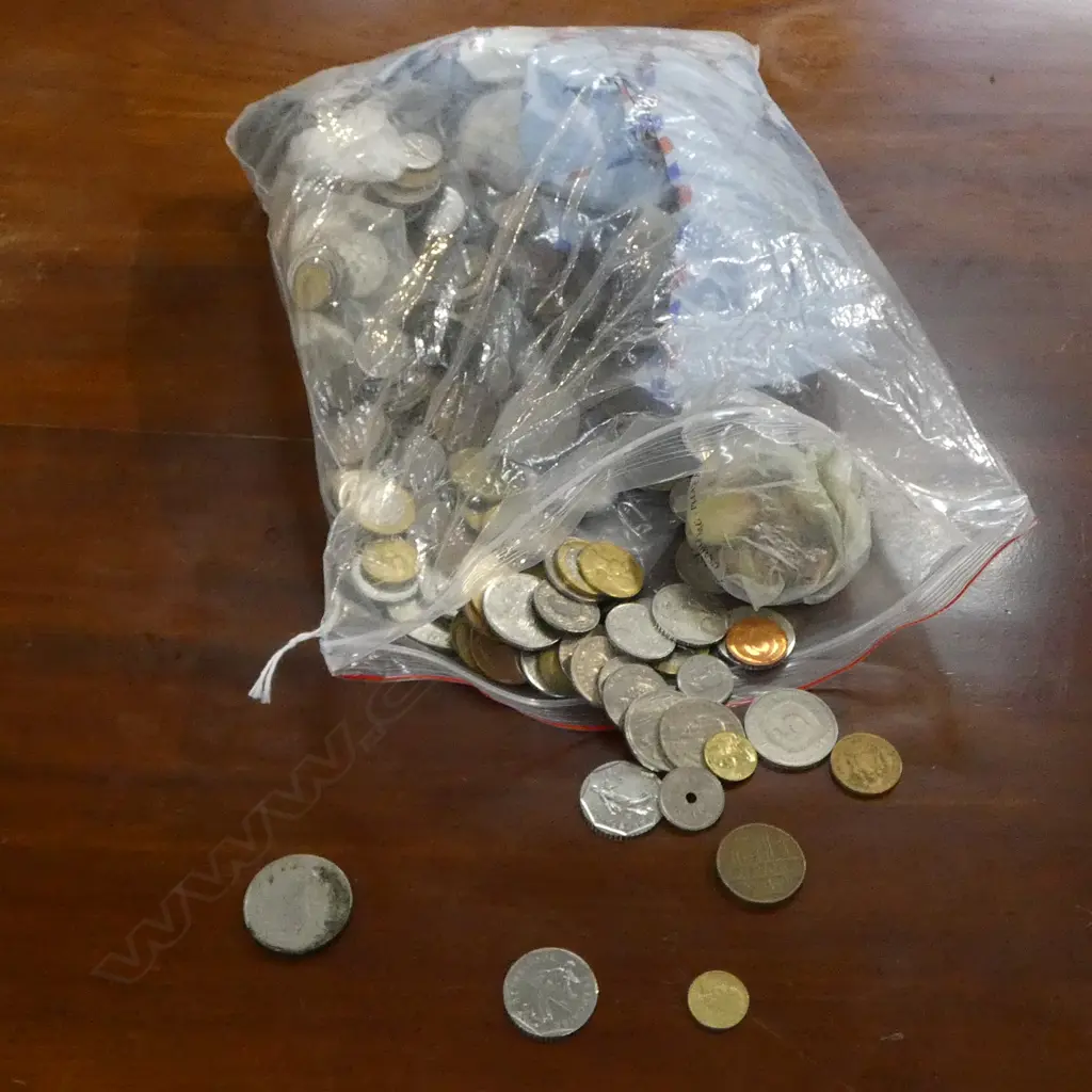 ASST. WORLD COINS Image 1++