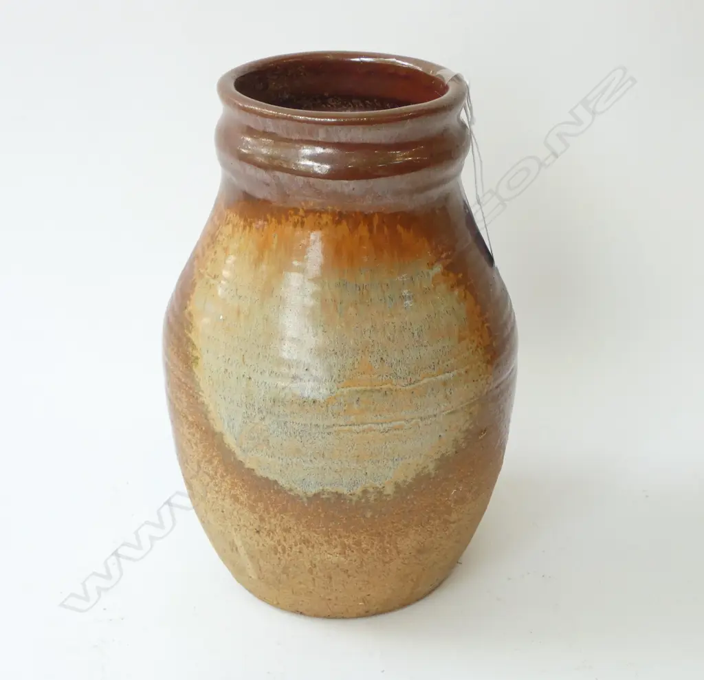 ROY COWAN N.Z. STUDIO POTTERY VASE H.280mm Image 1++