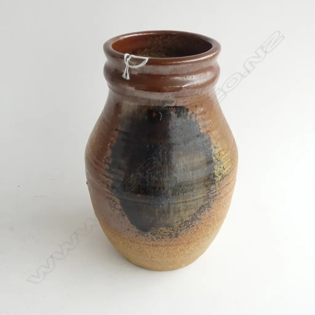 ROY COWAN N.Z. STUDIO POTTERY VASE H.280mm Image 1++