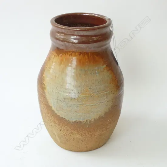 ROY COWAN N.Z. STUDIO POTTERY VASE H.280mm