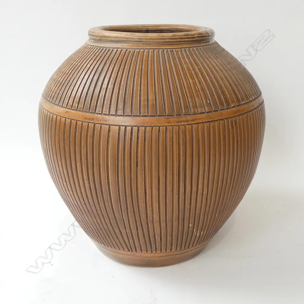 LG  POTTERY VASE H.340mm Image 1++