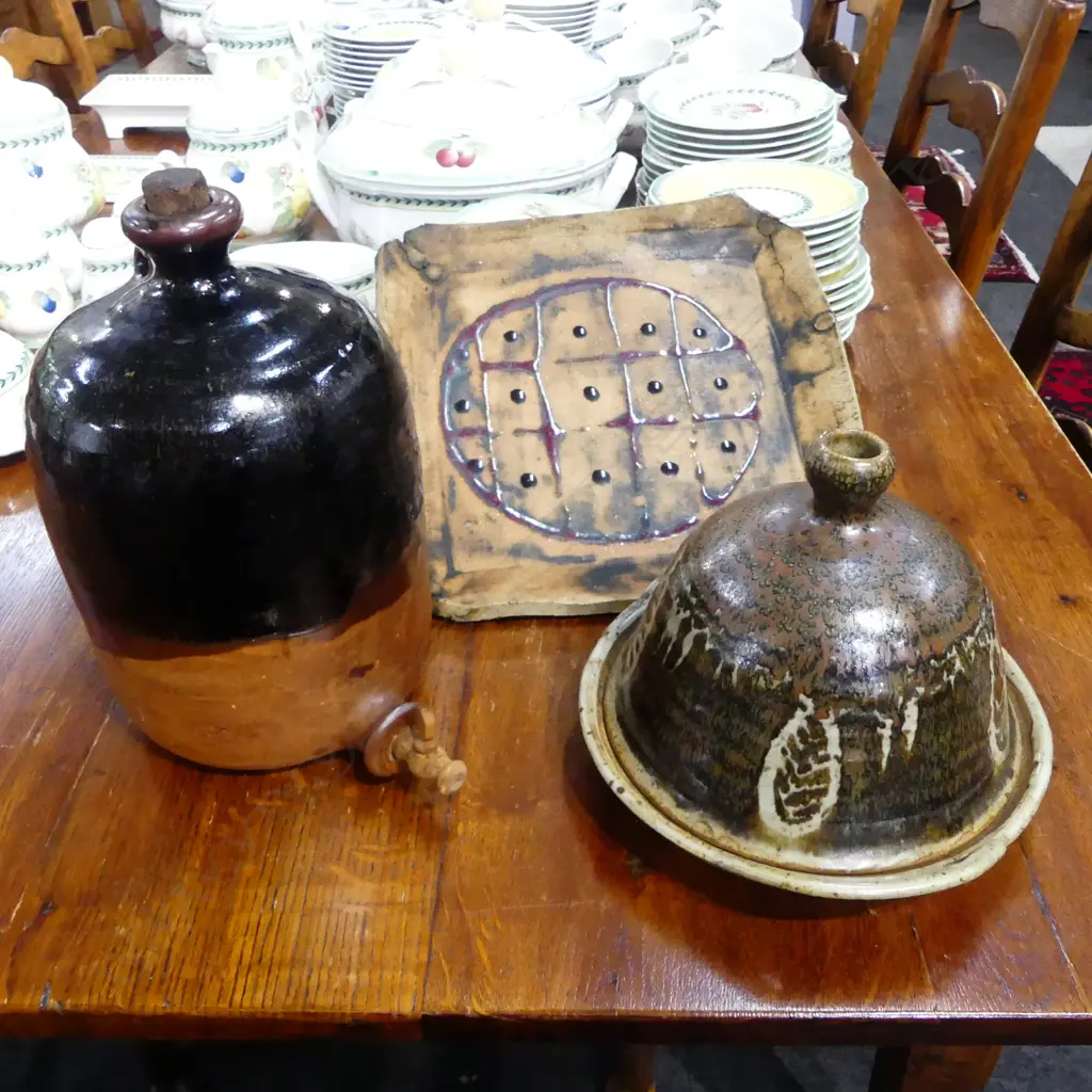 3 PCES STUDIO POTTERY INCL. SQUARE DISH 310x310mm Image 1++