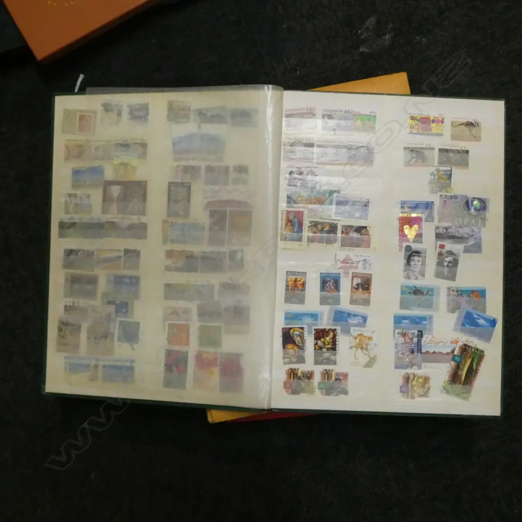 5 WORLD STAMP ALBUMS Image 1++