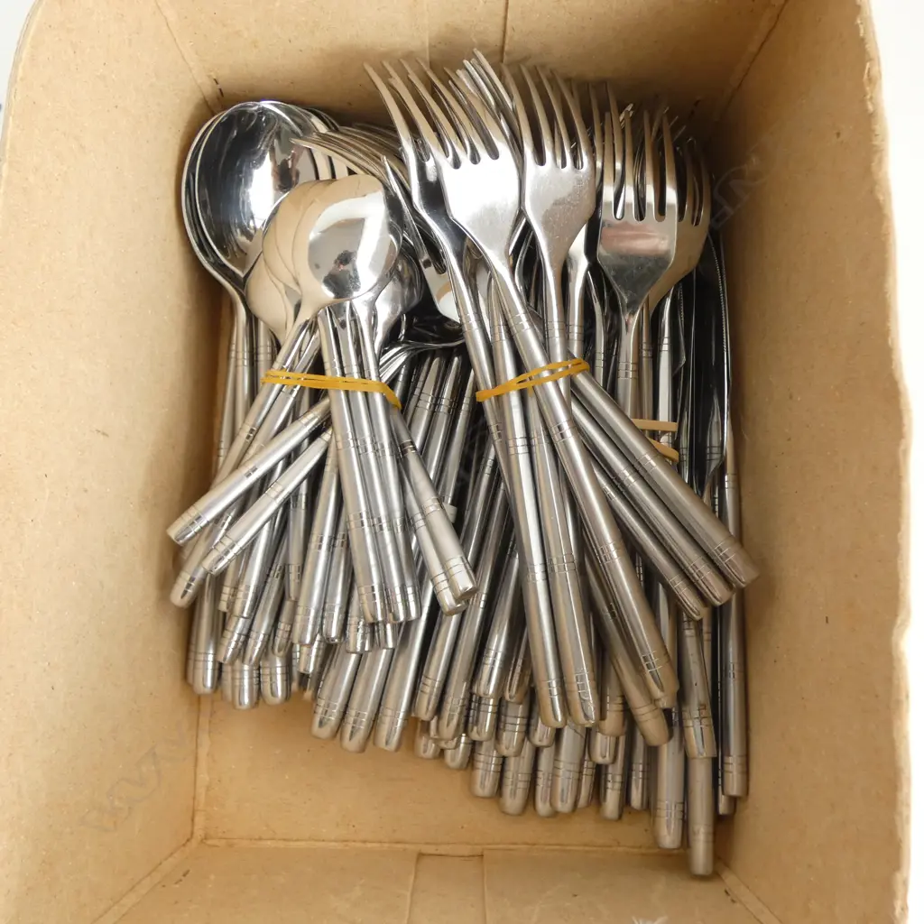 24 PC SETTING STAINLESS STEEL CUTLERY Image 1++
