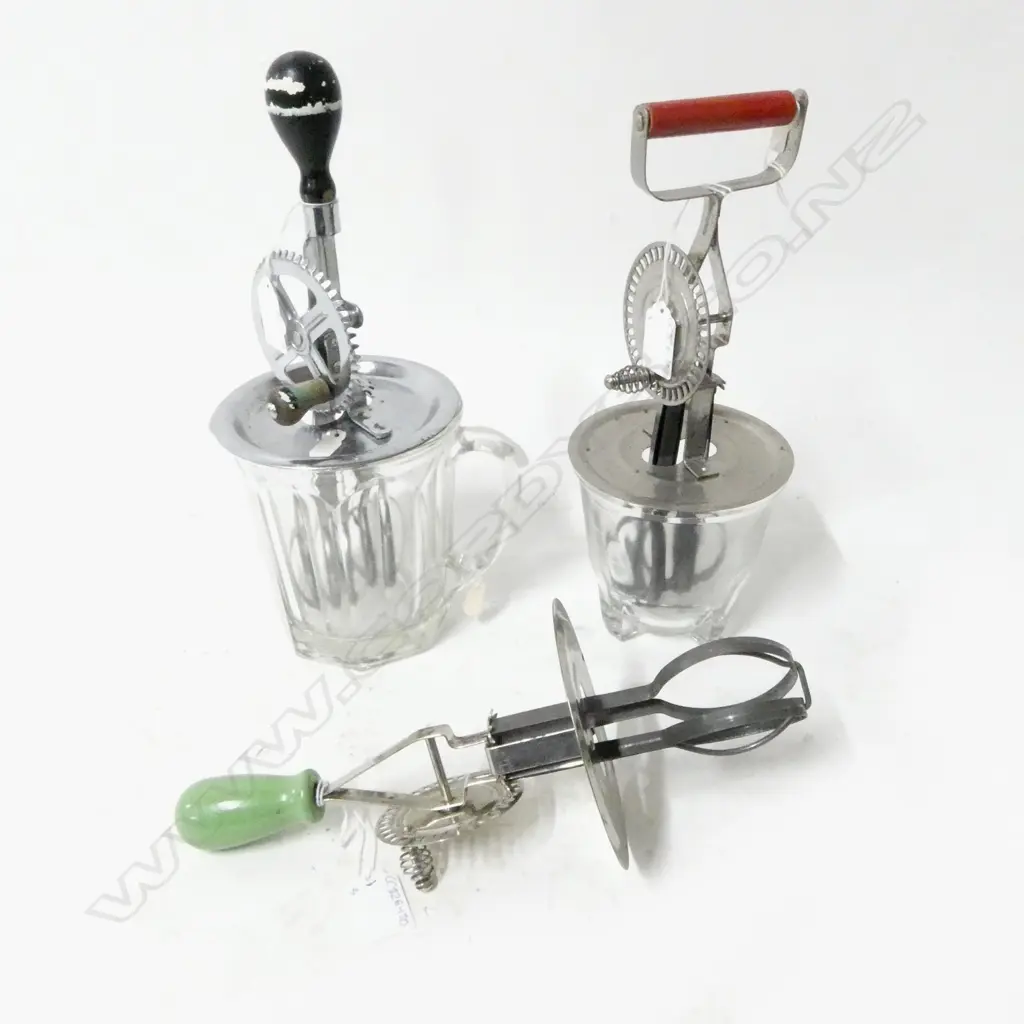 (3070/3393/2318) 3 3 ASST VINTAGE HAND HELD ROTARY BEATERS ON JUGS H.300mm Image 1++