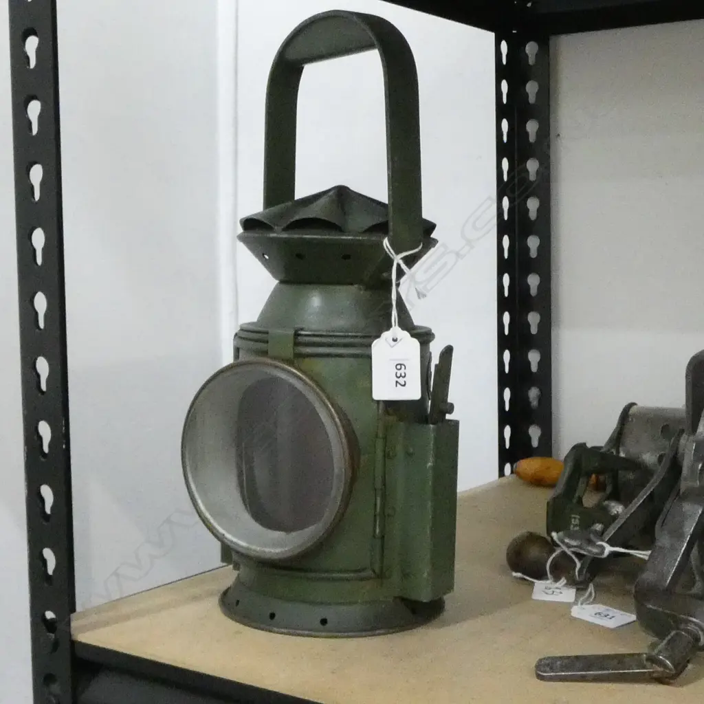 WWII ERA LANTERN BY C. EASTCATE & SONS BIRMINGHAM 1945 H.320mm Image 1++