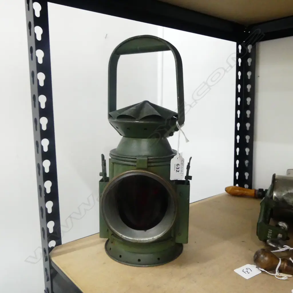WWII ERA LANTERN BY C. EASTCATE & SONS BIRMINGHAM 1945 H.320mm Image 1++