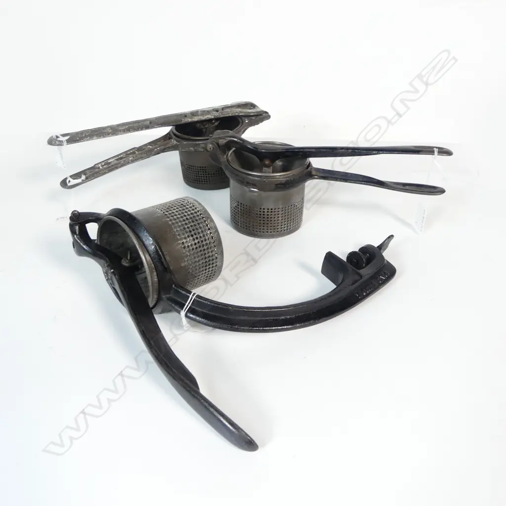 1468/2723/ 3 VINTAGE RICE POTATO STRAINERS 1 BENCH MOUNTED L310MM Image 1++