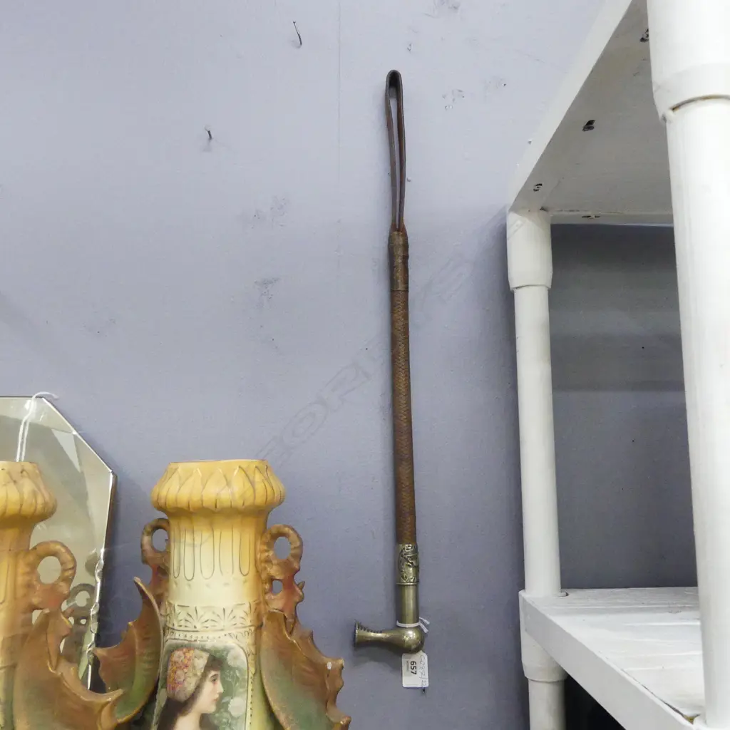 ANTIQUE LEATHER RIDING WHIP, G & J ZAIR L.590mm Image 1++