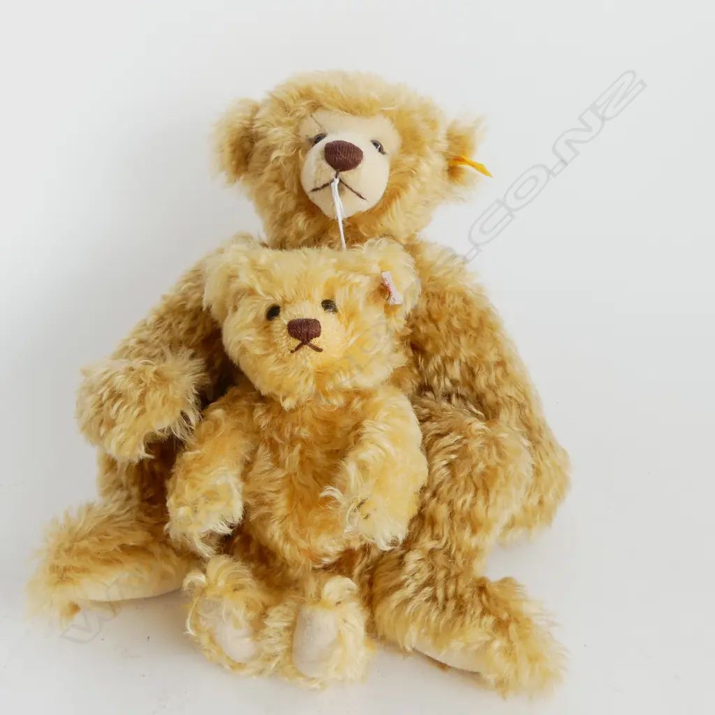 2 STEIFF TEDDY BEARS H.300, 210mm Image 1++