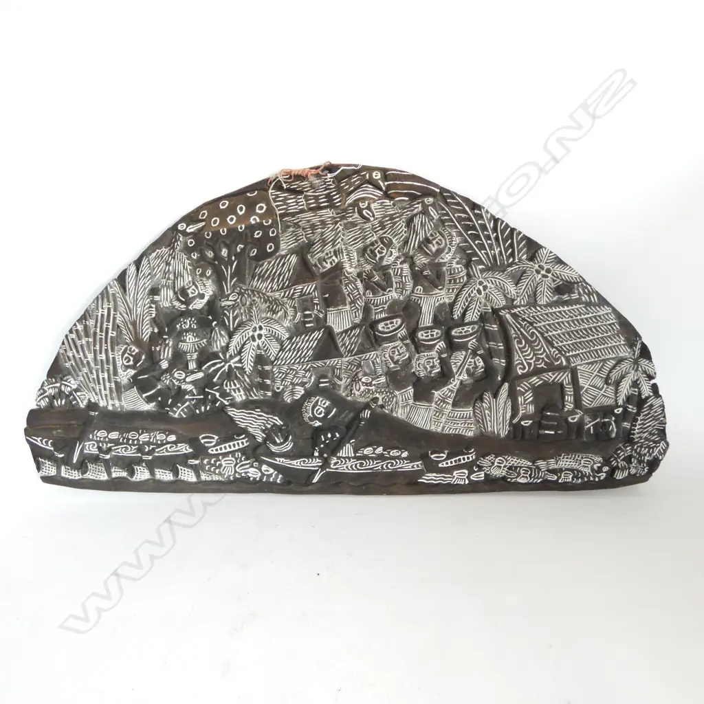 CARVED PNG VILLAGE BOARD CANOES & CROCS H500 L960MM Image 1++