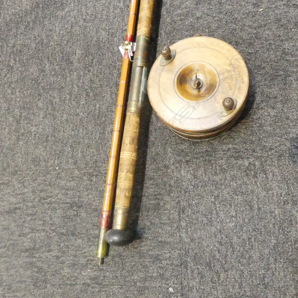LARGE VINTAGE 2PC SPLIT CANE & BRASS STAR SALMON ROD & REEL L2850MM Image 1++
