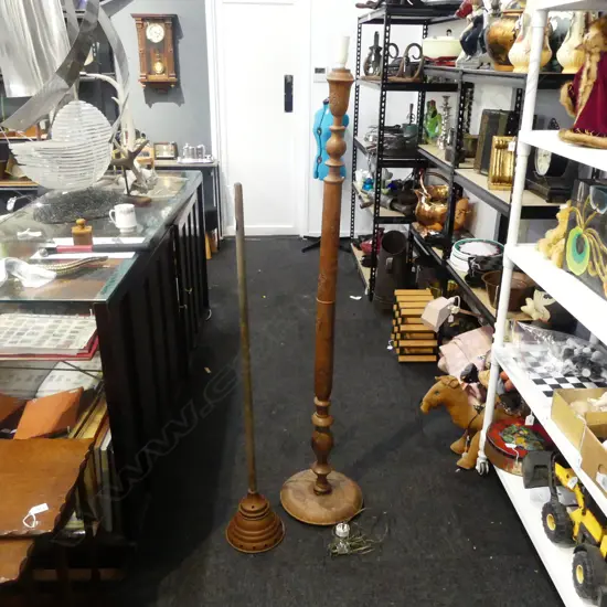 WOODEN STANDARD LAMP H.1600mm no shade + WASHING DOLLY