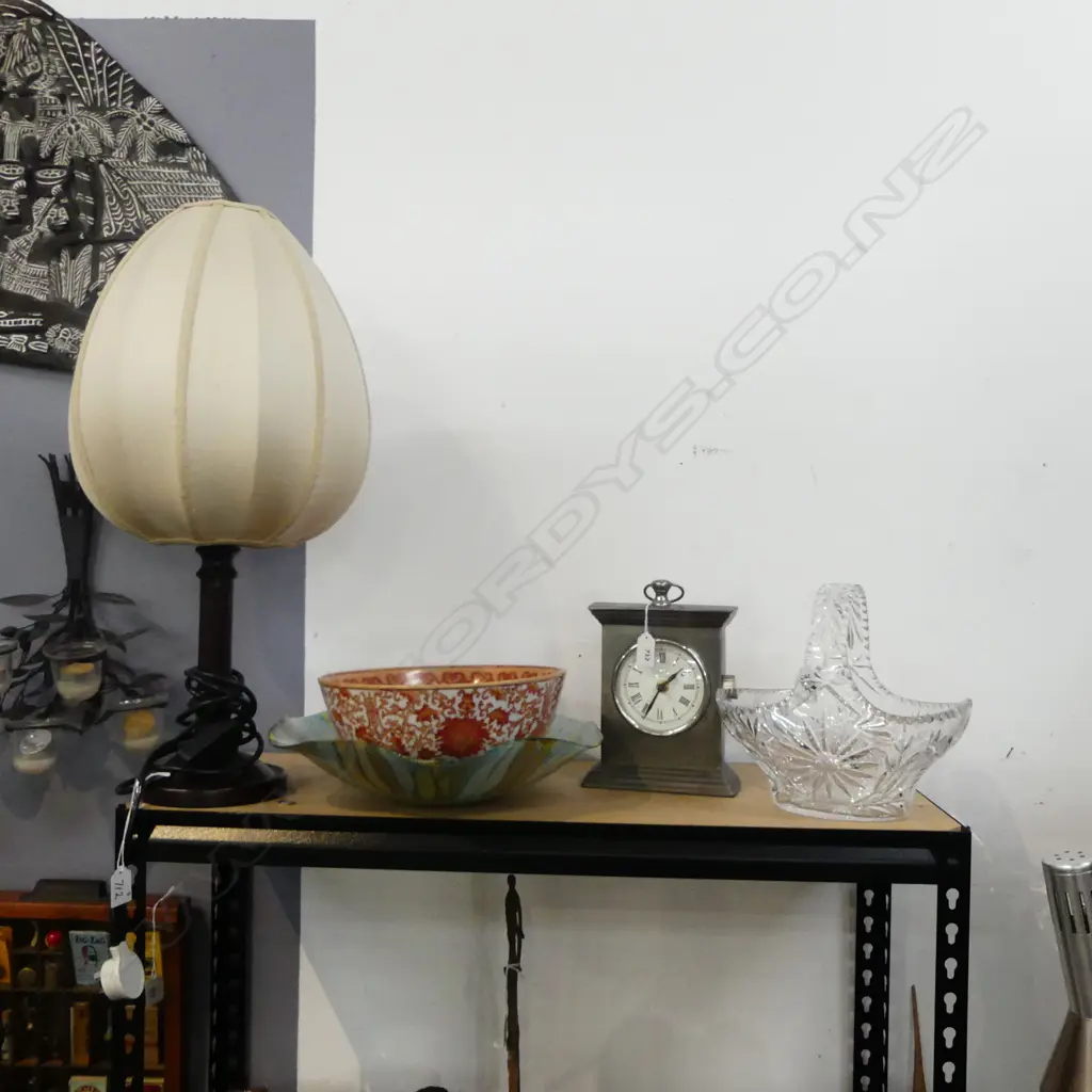 5 ITEMS; TABLE LAMP H.600mm, CLOCK, CRYSTAL BASKET AF, CHINESE BOWL 260mm dia, ART GLASS BOWL 350mm dia Image 1++