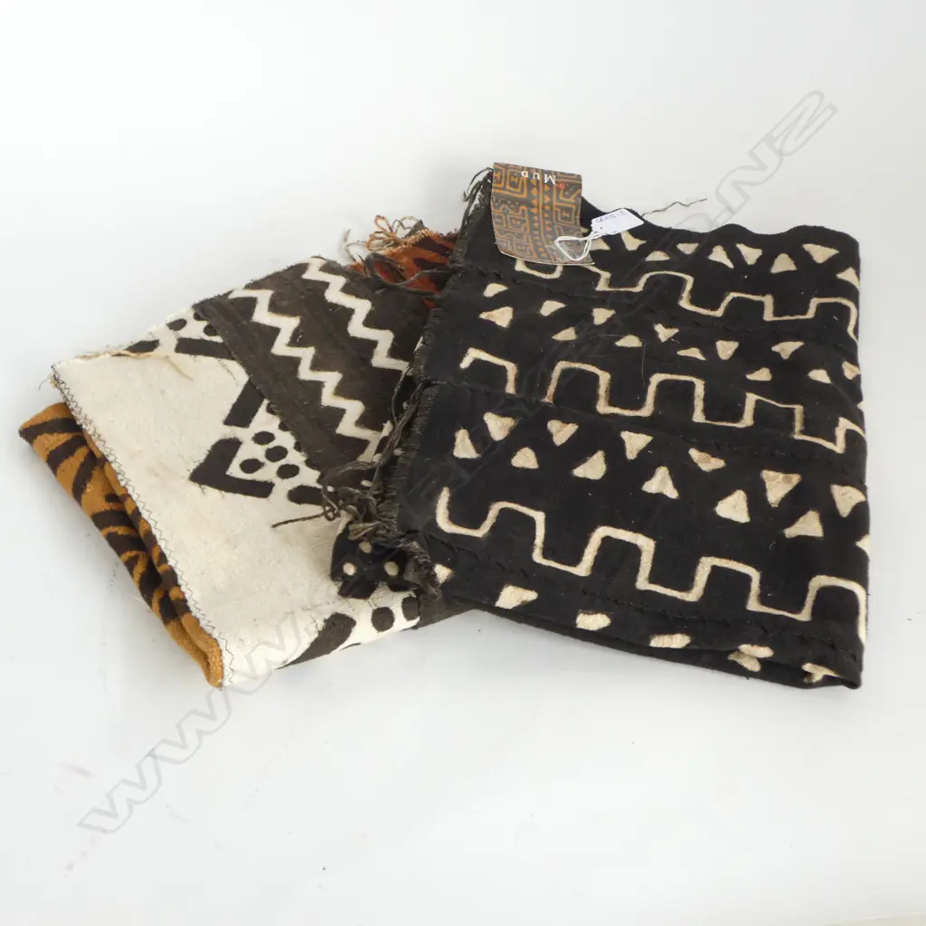 'MUD' MALI AFRICAN FABRIC PIECES labelled Image 1++