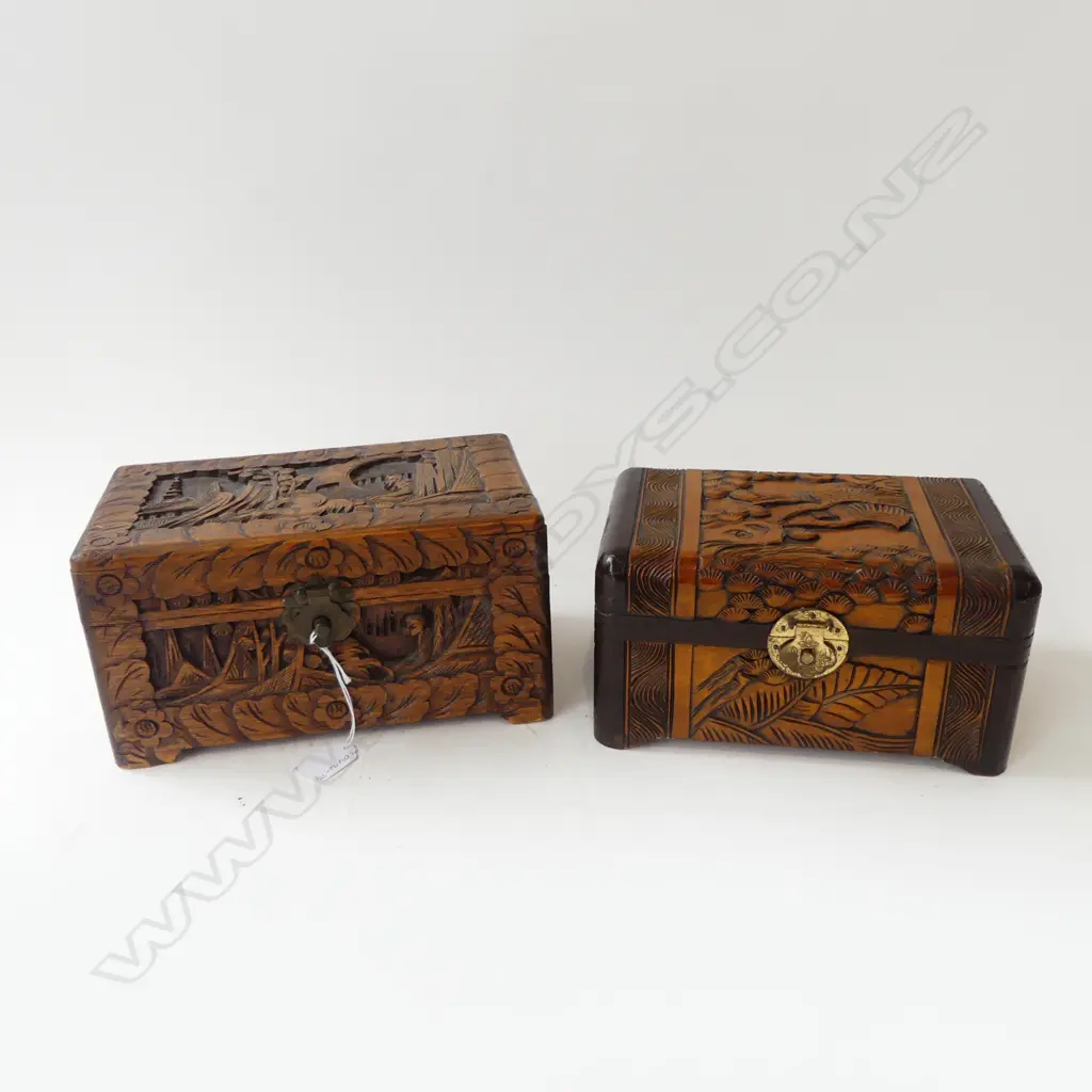 TWO CARVED CHINESE TRINKET BOXES Image 1++