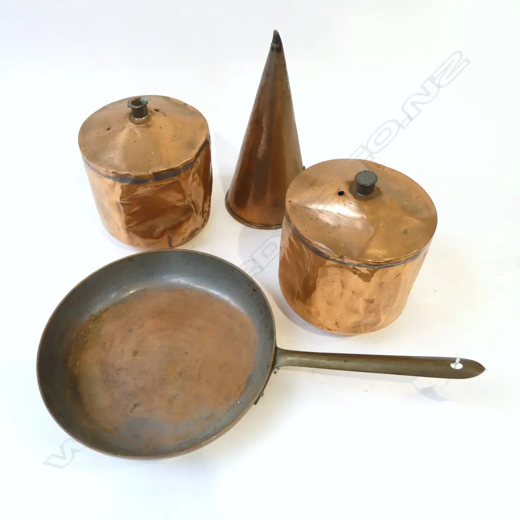 4 PCES COPPER; PR DENTED CONTAINERS, TARGUS PORTUGAL PAN 260mm dia, CONE Image 1++