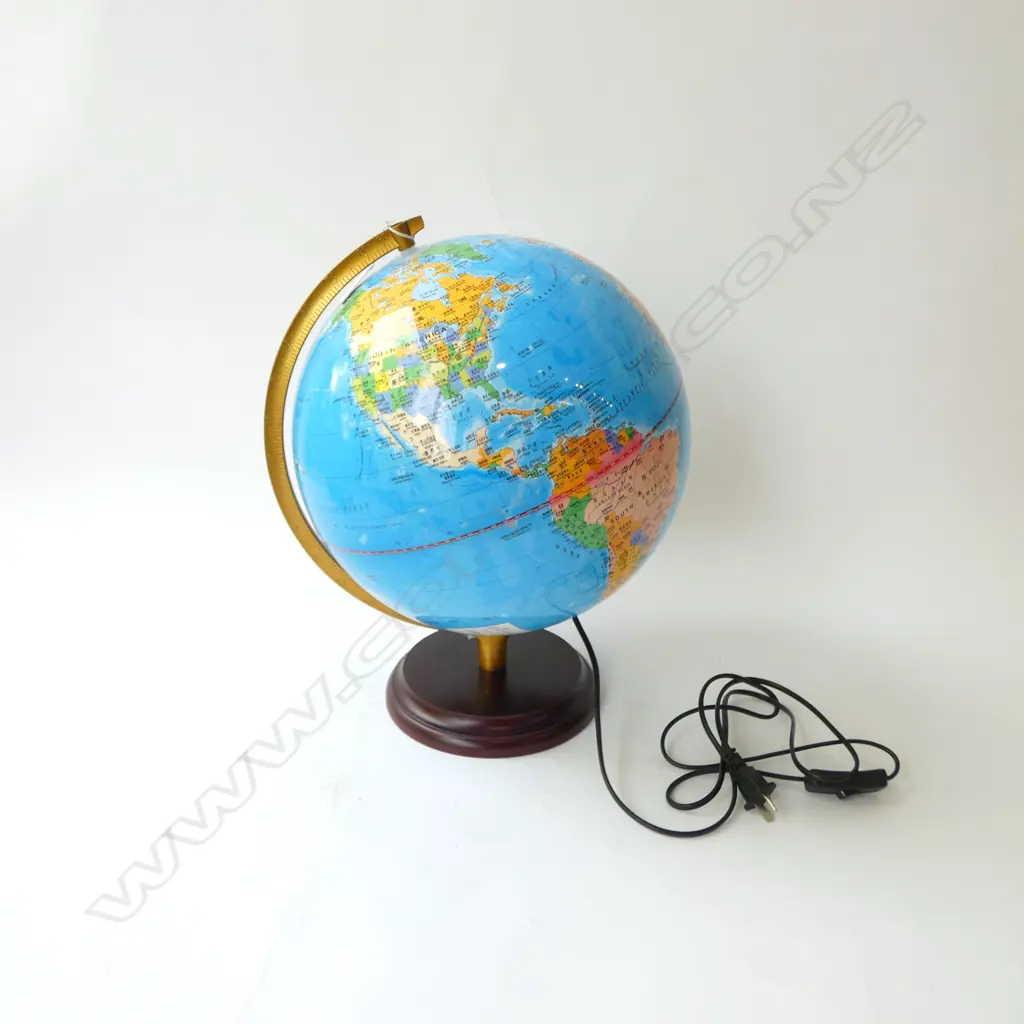 GLOBE LAMP IN CHINESE & ENGLISH Image 1++
