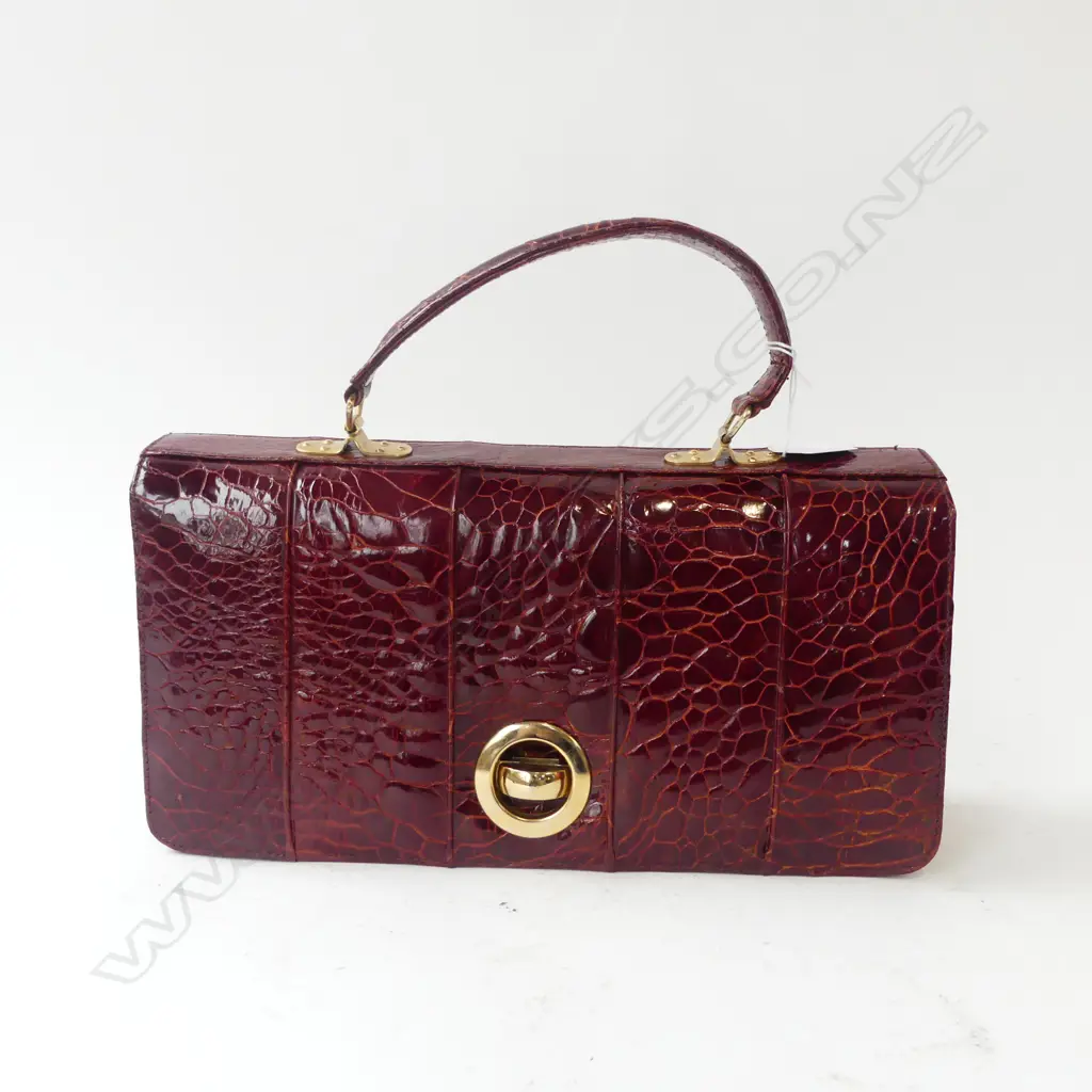 CROCODILE SKIN HAND BAG as new gilt metal fittings L.320mm matching small purse inside Image 1++