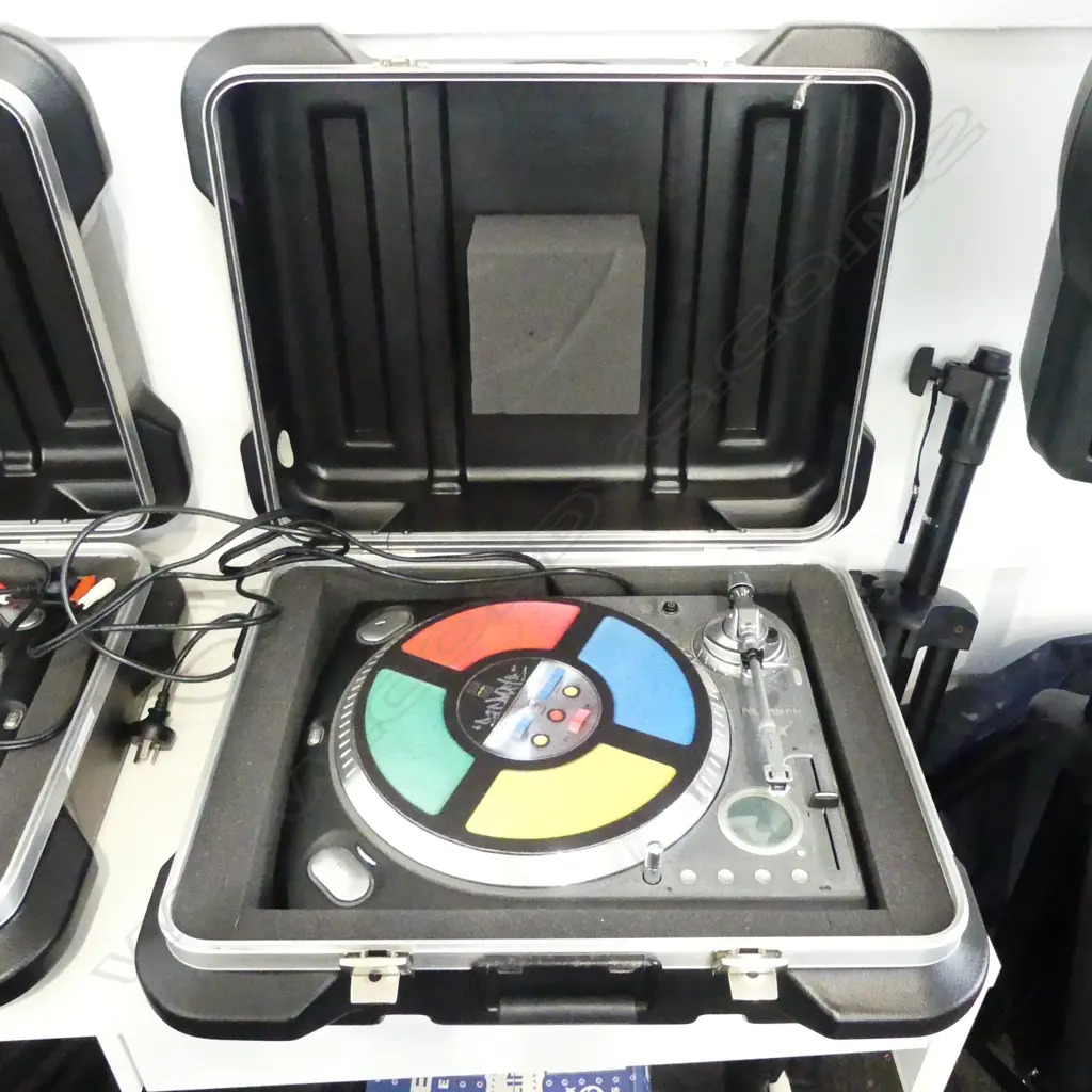 ASST. DJ EQUIPTMENT INCL. 2 NUMARK TTX TURNTABLES, 3 dB TECHNOLOGIES SPEAKERS ETC Image 1++