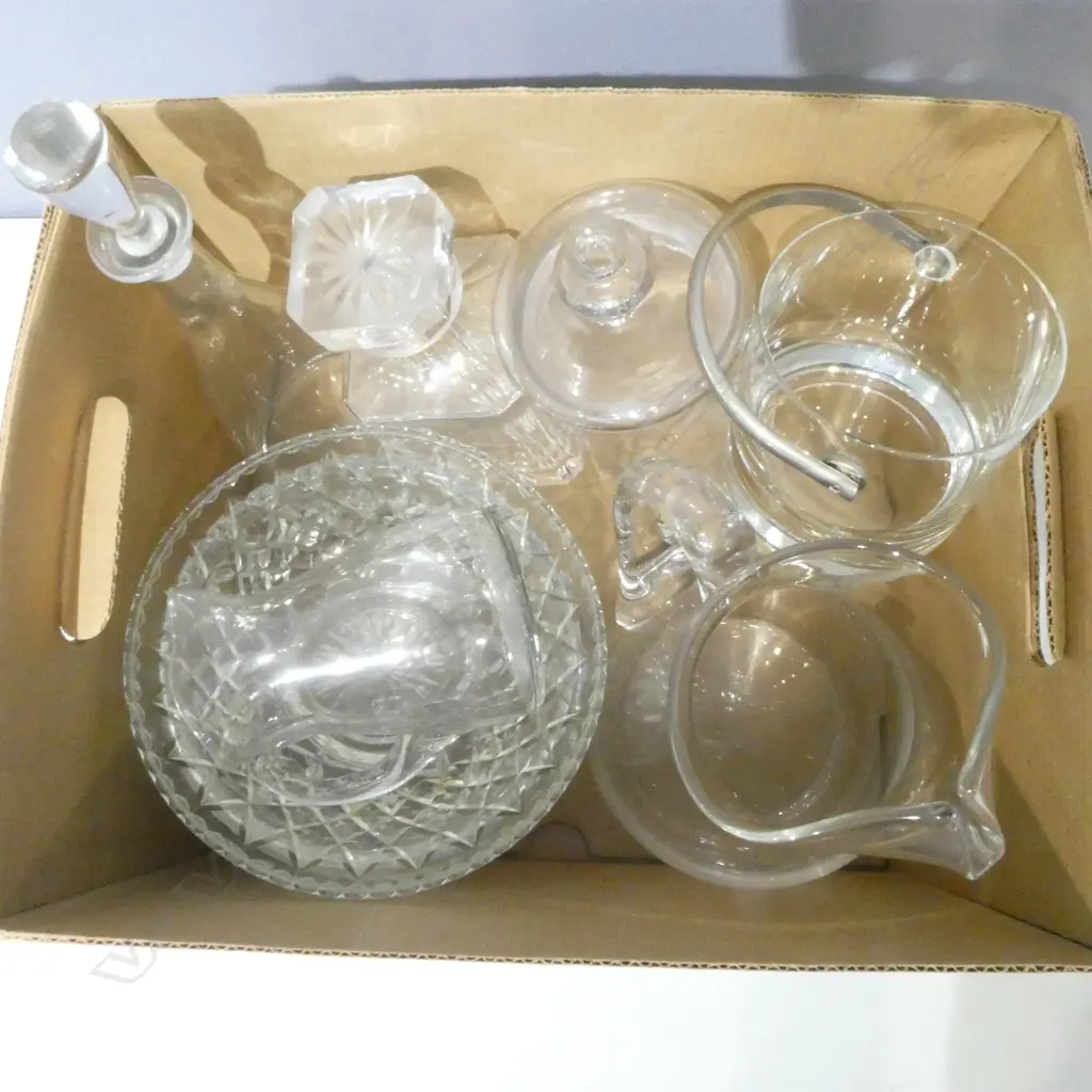 ASST. CRYSTAL & GLASSWARE Image 1++