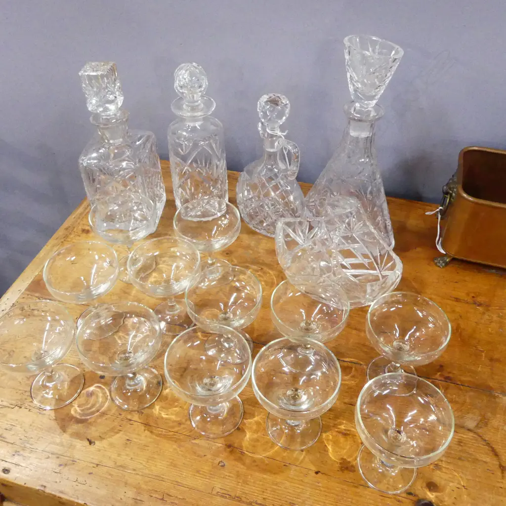 ASST. CRYSTAL; 4 DECANTERS H.300mm, BASKET, 12 GLASSES Image 1++
