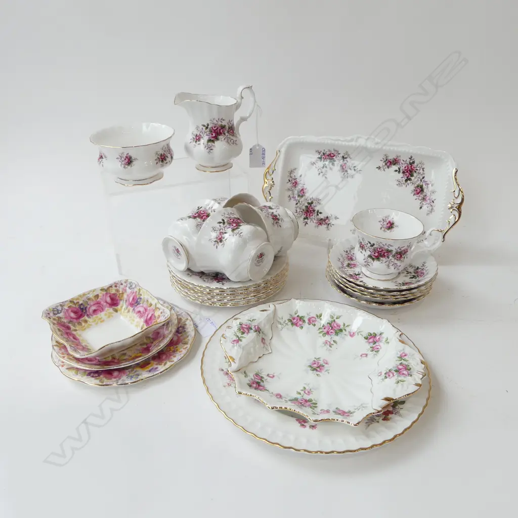 ROYAL ALBERT 'LAVENDER ROSE' PART TEA SERVICE + 3 PCES. ROYAL ALBERT 'SERENA' CHINA  Image 1++