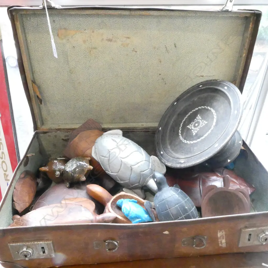 OLD SUITCASE w. ASST. WOODEN TURTLES ETC Image 1++