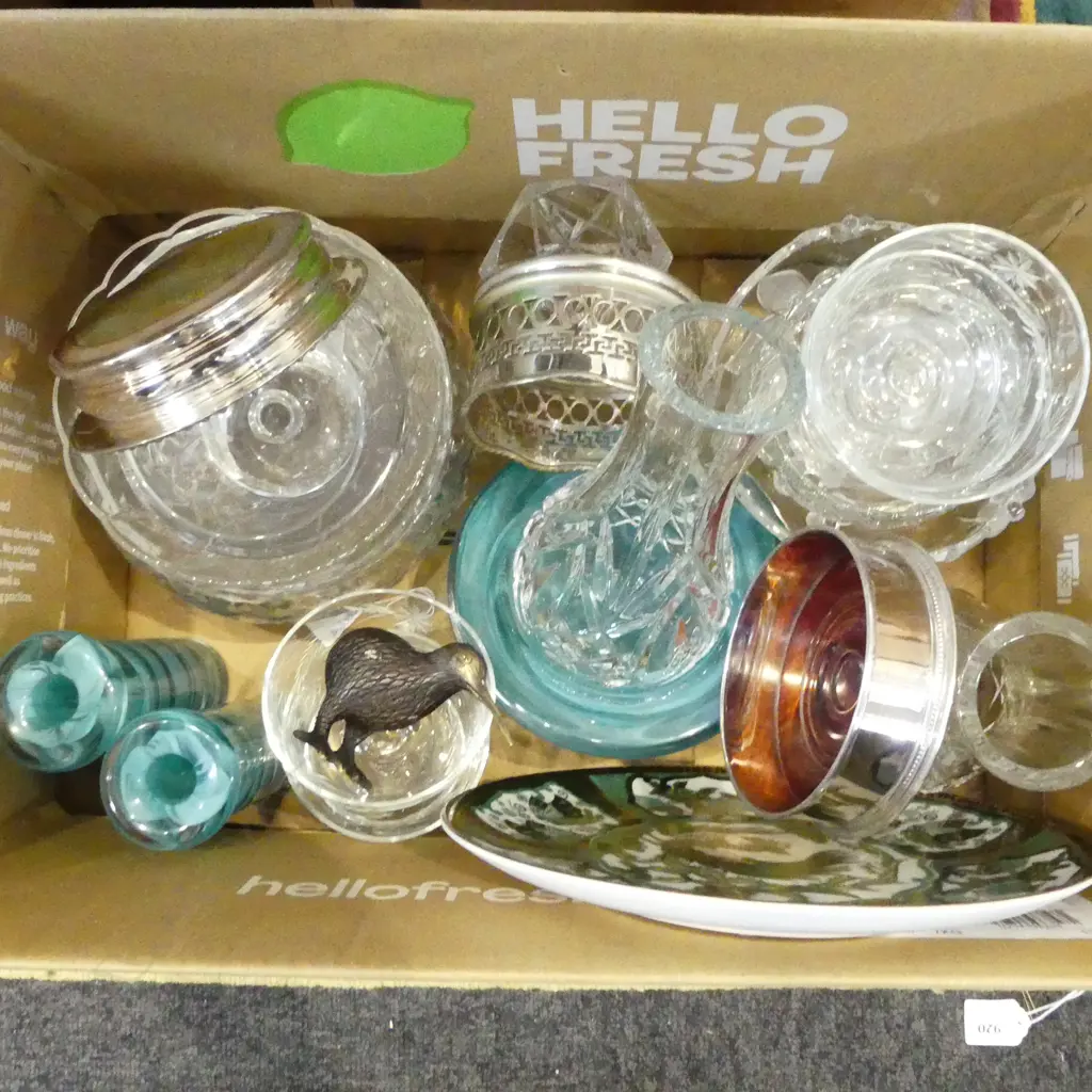 ASST. CRYSTAL, WINE COASTERS, GREEN JAPANESE PLATE 275mm dia Image 1++