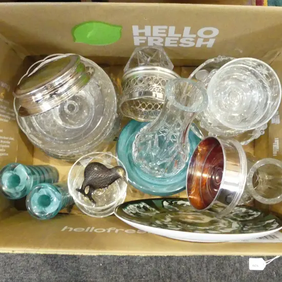 ASST. CRYSTAL, WINE COASTERS, GREEN JAPANESE PLATE 275mm dia