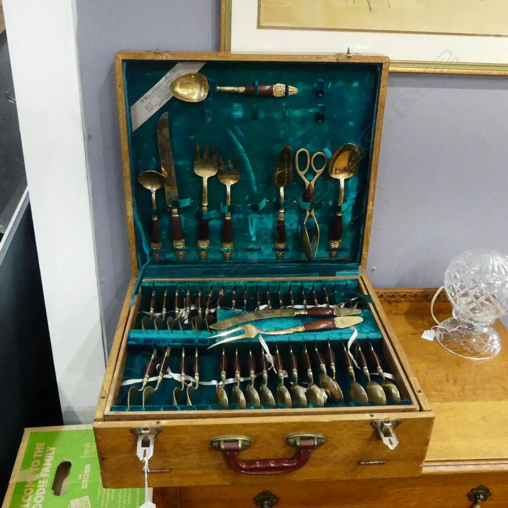THAI CUTLERY CANTEEN Image 1++