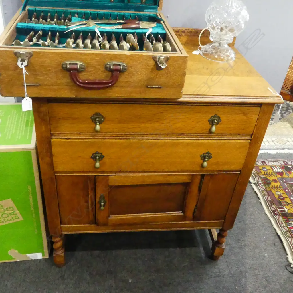 OAK CABINET 765x460x900mm Image 1++