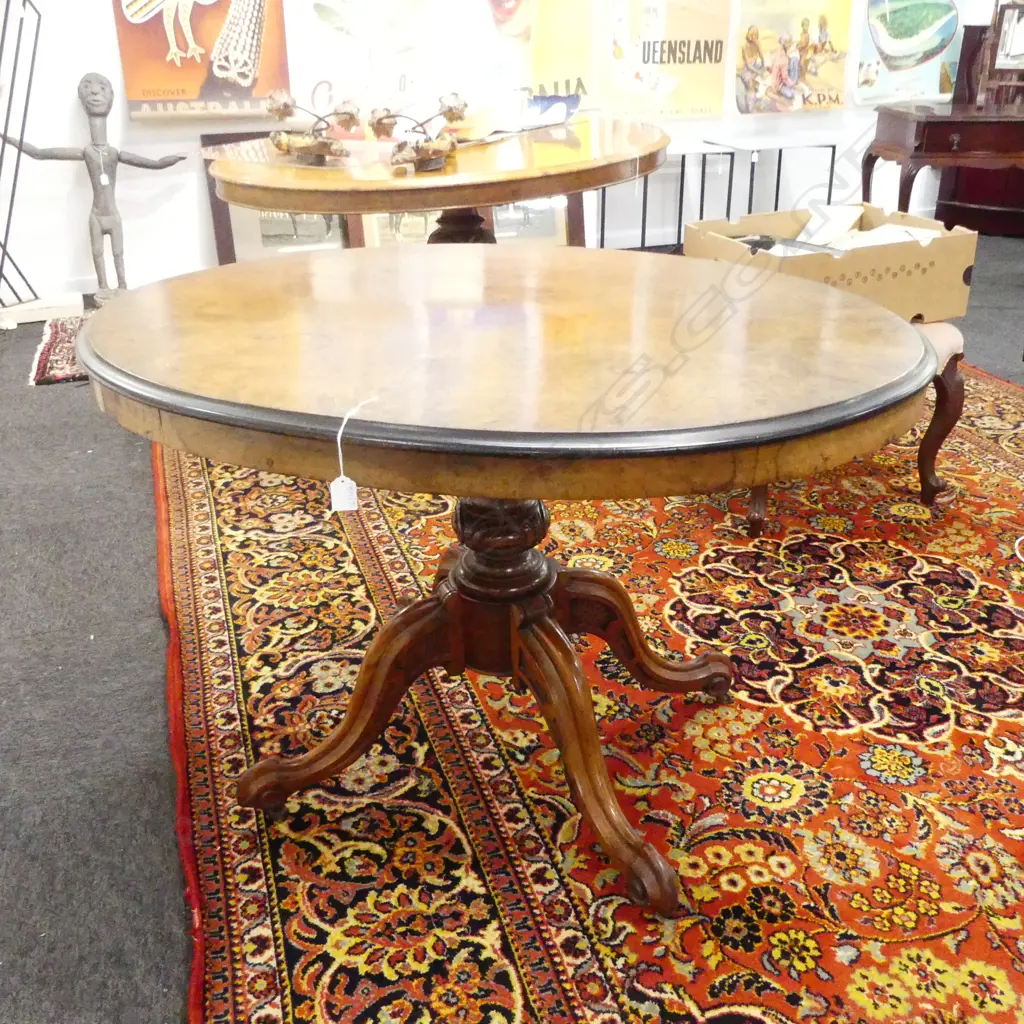 VICTORIAN WALNUT OVAL OCCASIONAL TABLE 1100x830x705mm Image 1++