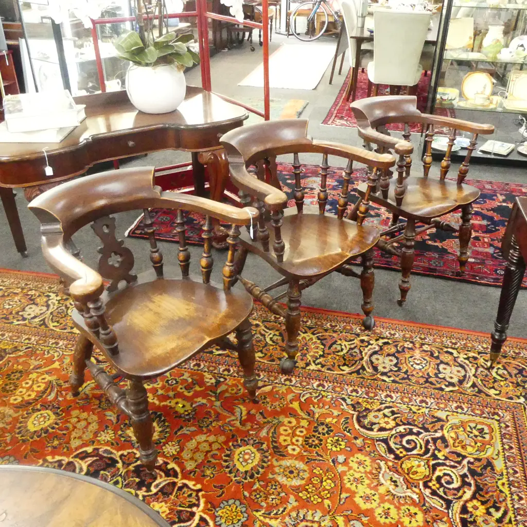 3 ENGLISH TURNED WOOD TUB PUB CHAIRS ON CASTERS Image 1++