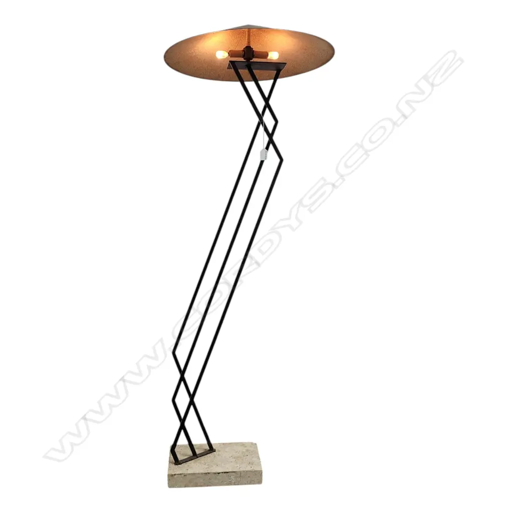 AN AMERICAN METAL NON LA STANDARD LAMP WORKING SOME RUST TO SHADE H 1440 MM Image 1++