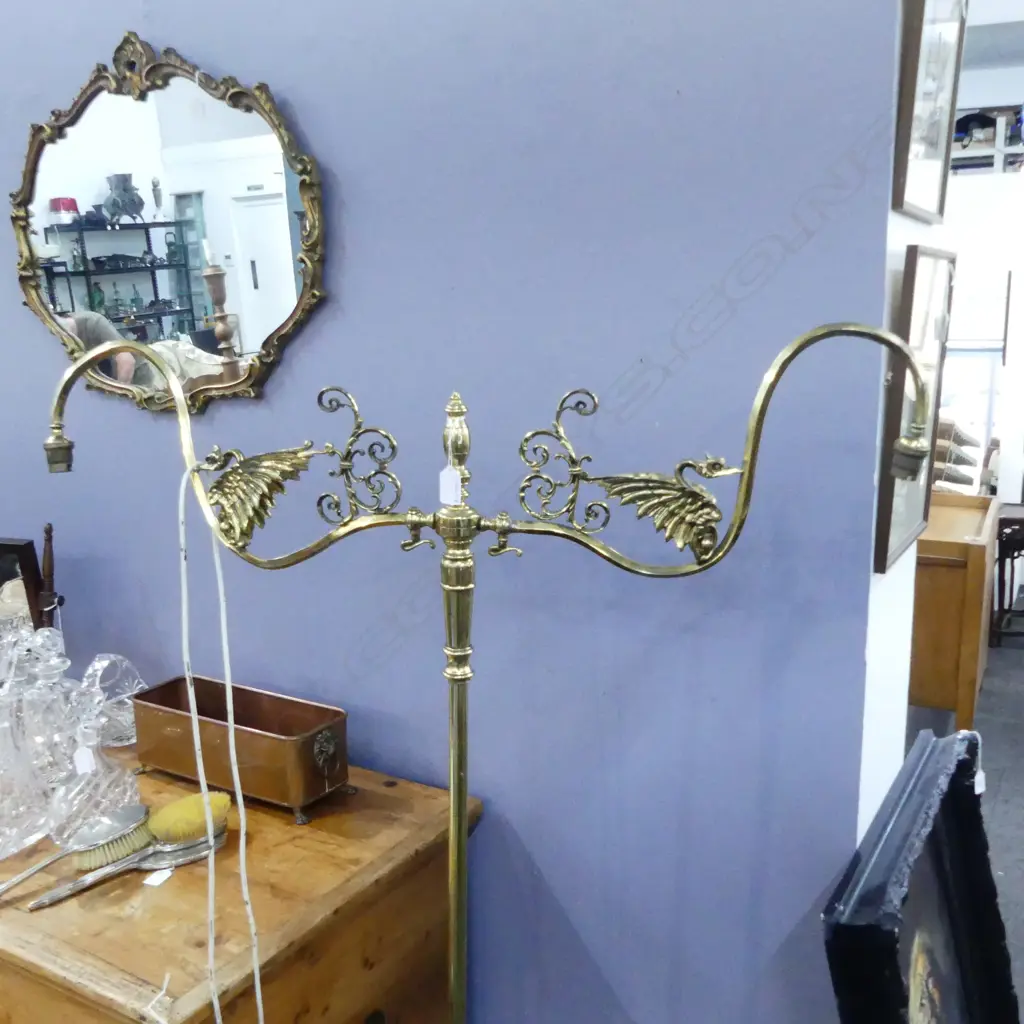 BRASS STANDARD LAMP Image 1++