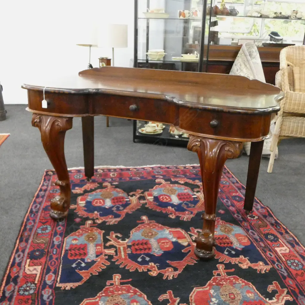 VICTORIAN MAHOGANY TABLE Image 1++