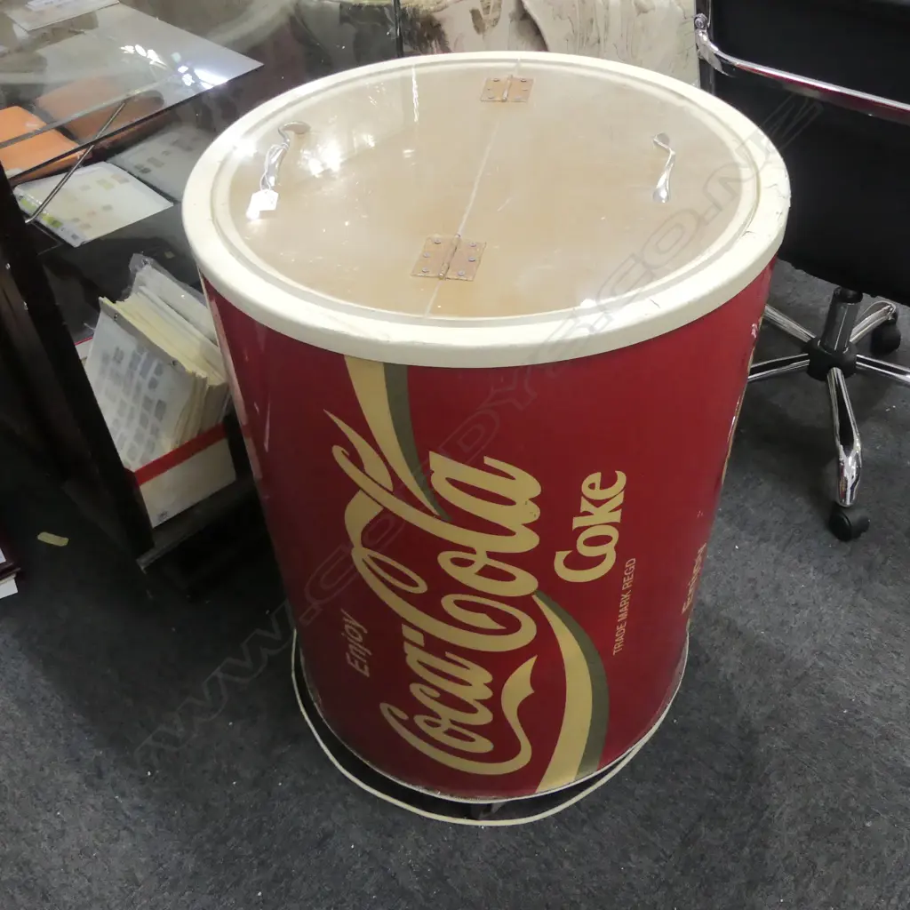 COCA COLA FRIDGE H.820mm, 575mm dia Image 1++
