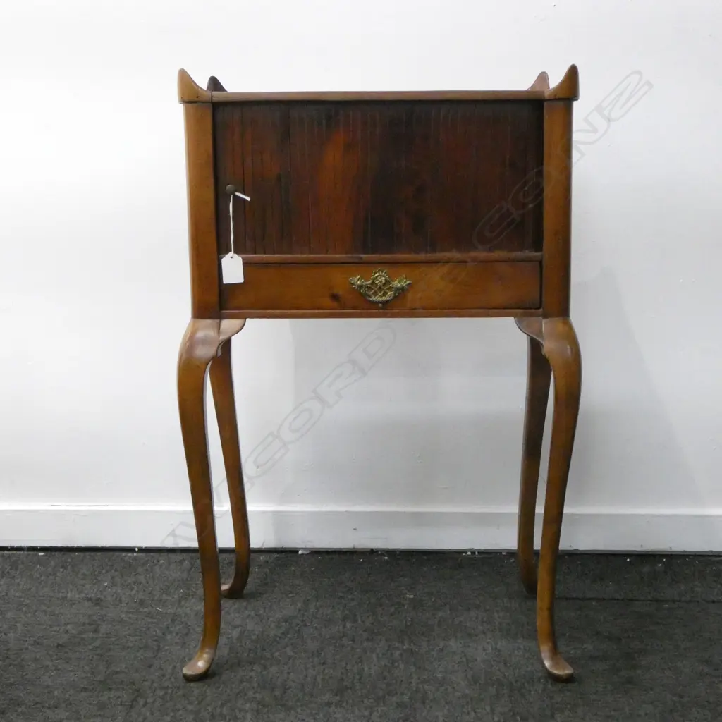 ANTIQUE CABINET w. TAMBOUR FRONT 480x330x750mm Image 1++