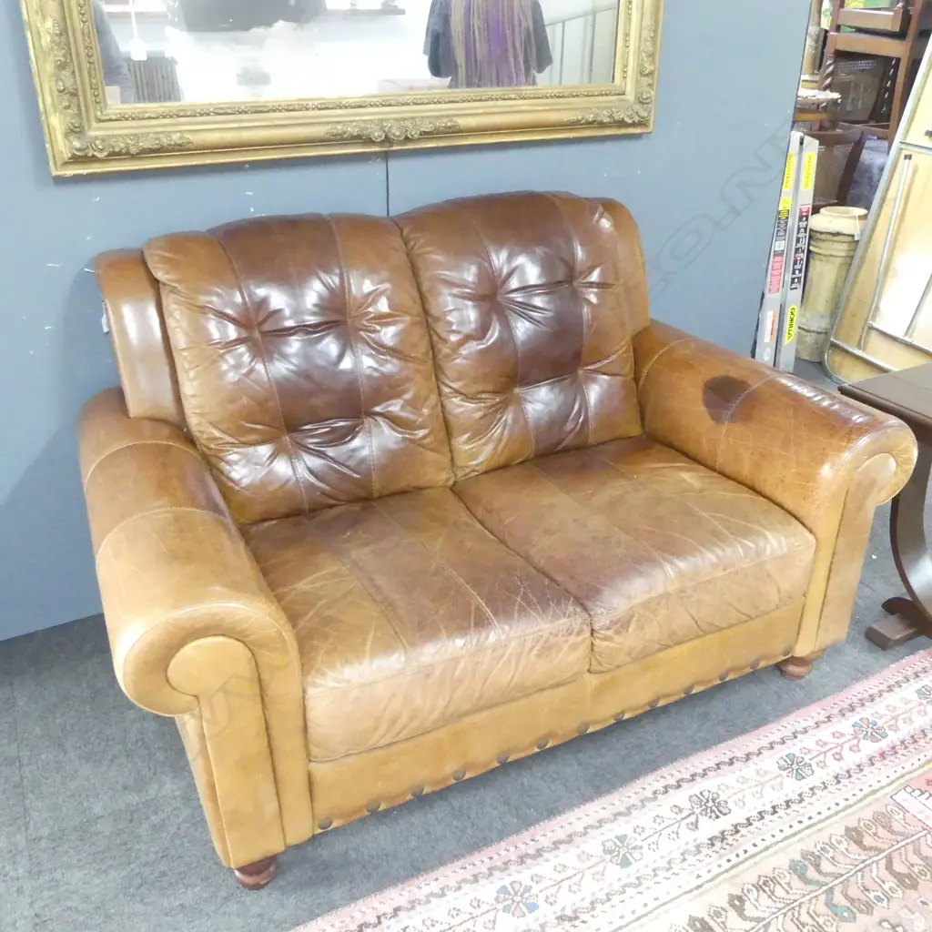2 SEATER LEATHER SOFA 1500x1000x900mm marks Image 1++