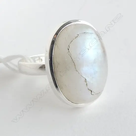  SILVER SET RAINBOW MOONSTONE RING, SIZE V