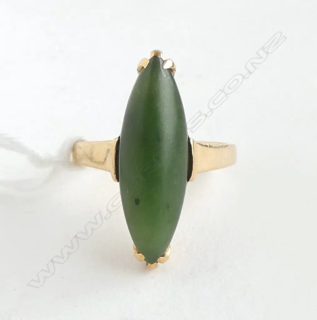 18ct GOLD & POUNAMU LOZENGE CABOCHON VINTAGE DESIGNER DRESS RING 6.2gms SIZE L1/2 Image 1++
