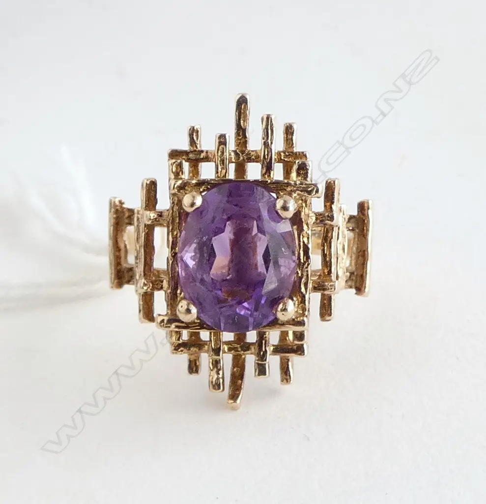 RETRO 9CT GOLD & AMETHYST DESIGNER RING 4.7gms SIZE O Image 1++
