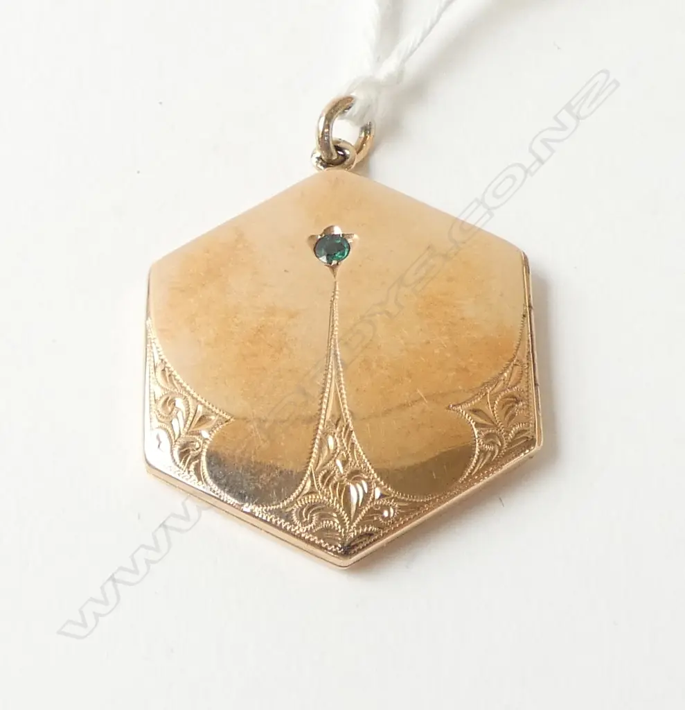 9ct GOLD EDWARDIAN LOCKET, 6.3grms Image 1++