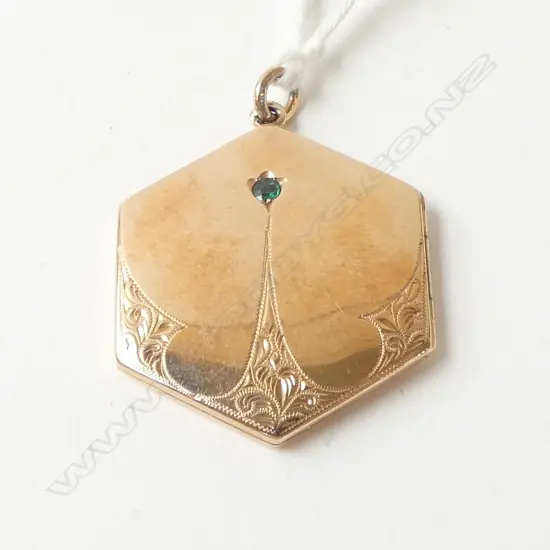 9ct GOLD EDWARDIAN LOCKET, 6.3grms